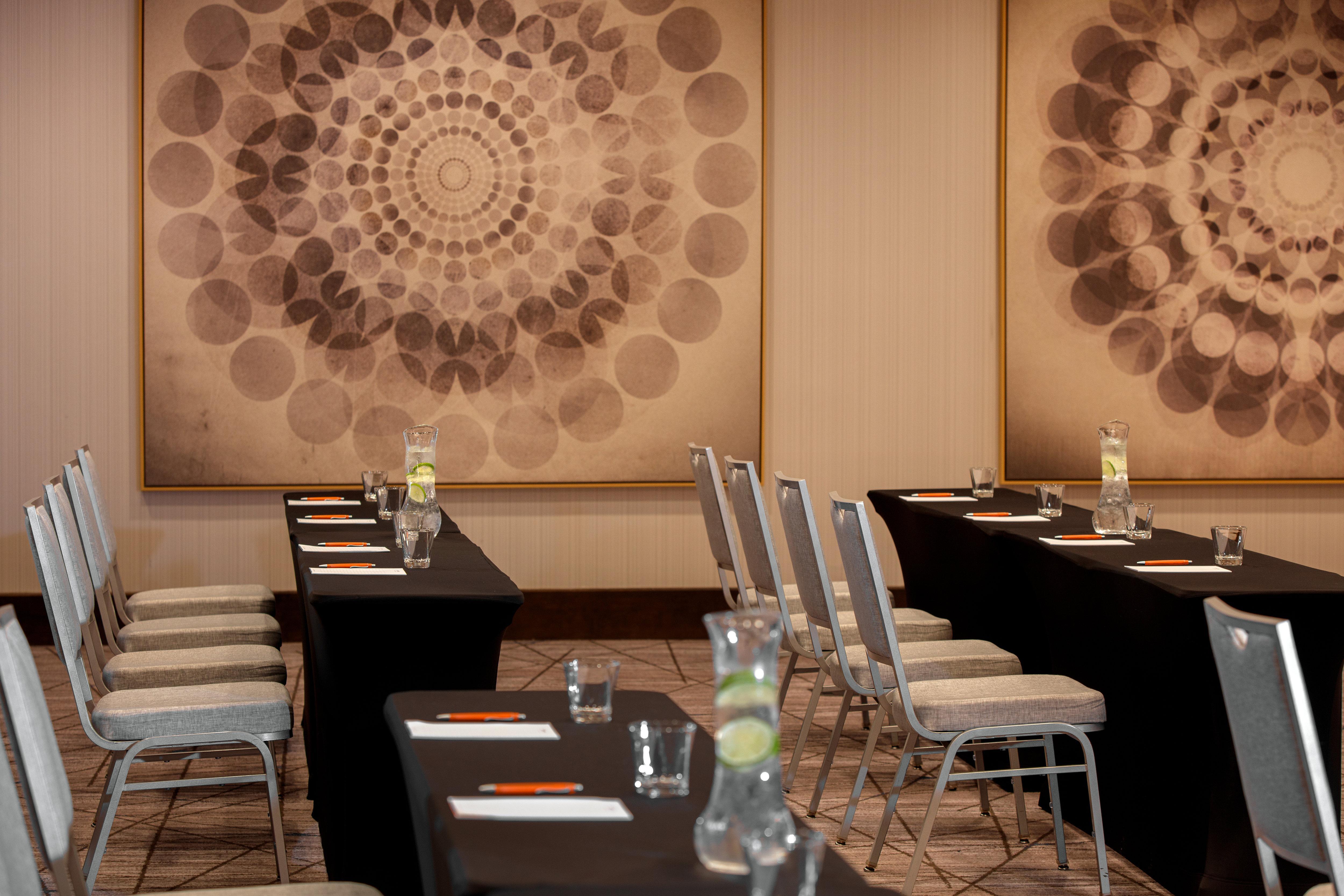 Kimpton Overland - Airport By Ihg Hotel